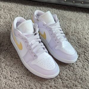 Air Jordan 1 Low - “Barely grape” women’s